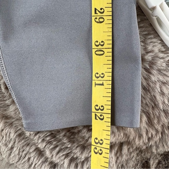 Nike Peloton Dri-Fit S Athletic Cycling Yoga‎ Running Leggings Gray Logo Ankle - Picture 8 of 8